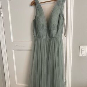 Used Jenny Yoo Sarita Bridesmaids dress. Size 10US/ 14UK.